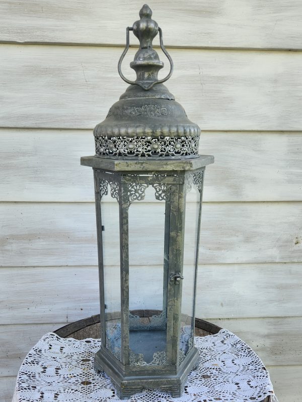 Gray Lantern