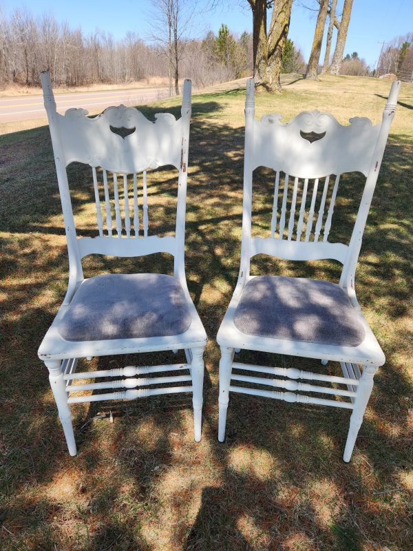 Antique Ivory Straight Back Chairs / with Padded Seat